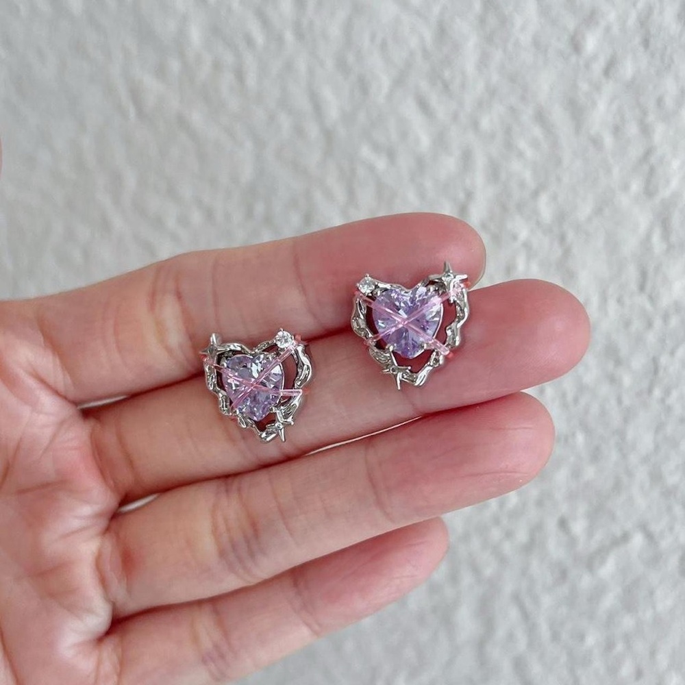 Y2K Purple Heart earring